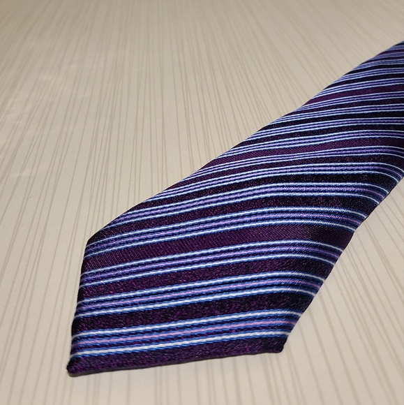 100% Silk Daniel Hechter Tie Plum Stripe - Picture 2 of 2